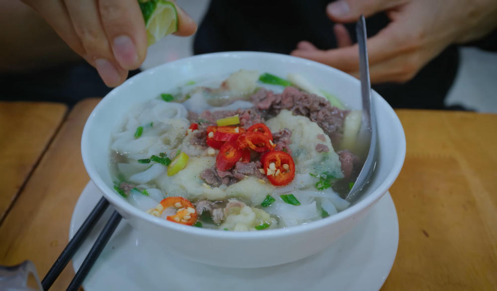 Phở Mạnh Cường được nhận xét có hương vị chuẩn phở Hà Nội truyền thống. Ảnh chụp màn hình