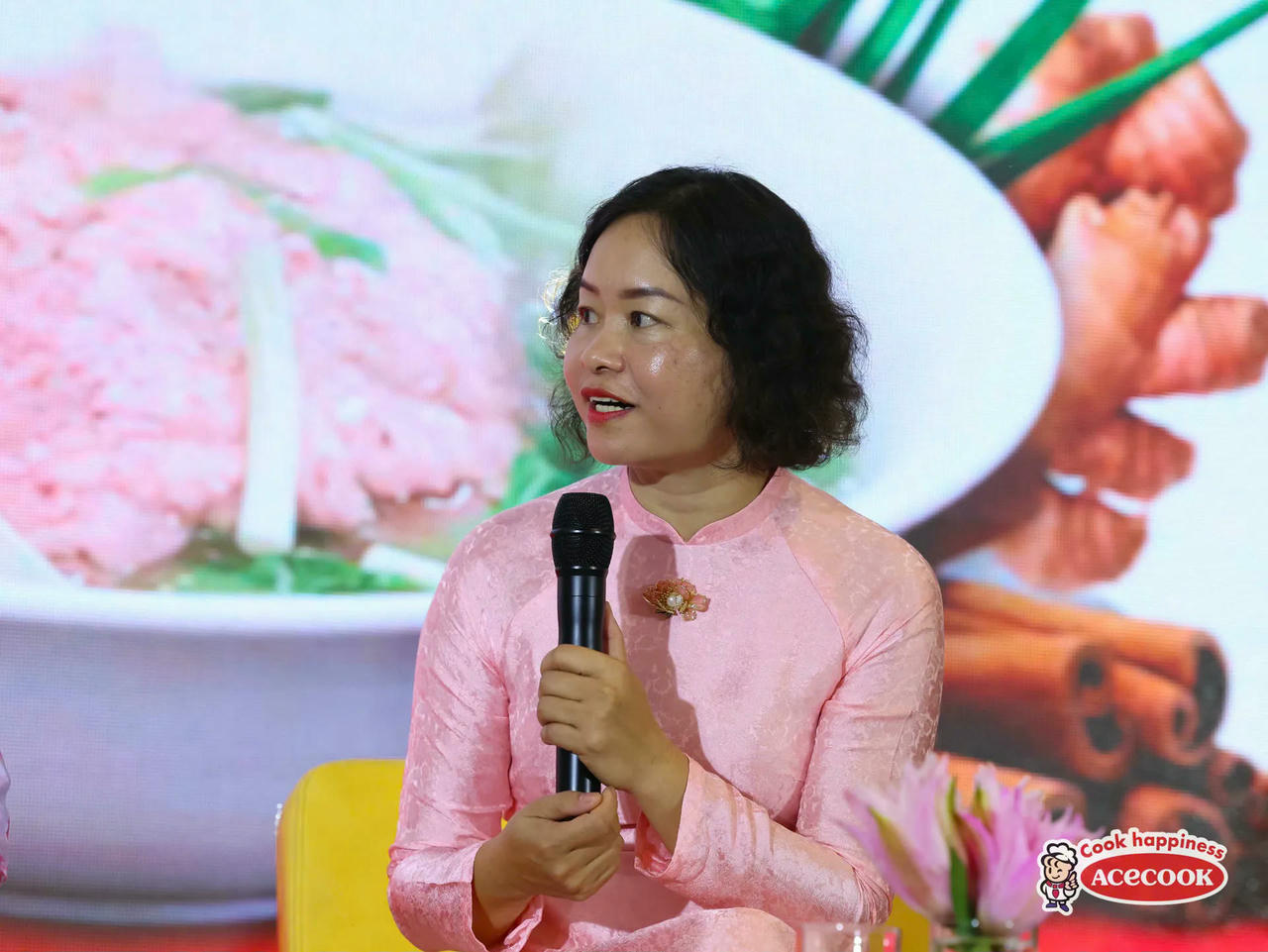 TS Phạm Thị Lan Anh, Trưởng phòng Quản lý Di sản văn hoá (Sở VH&TT Hà Nội) chia sẻ tại toạ đàm. Ảnh: Duy Khánh