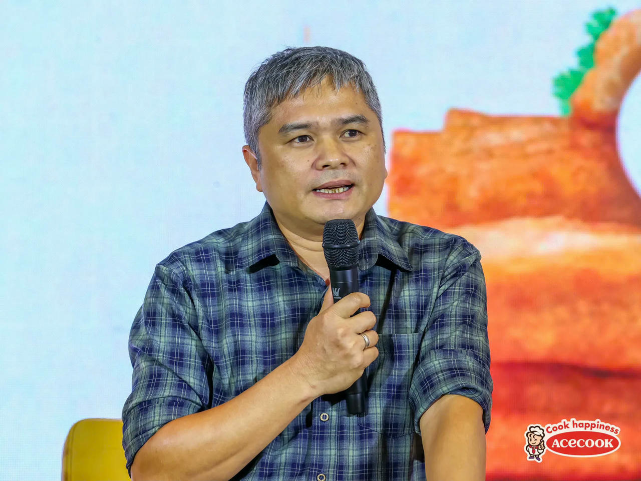 Phó Trưởng phòng Quản lý Di sản văn hoá phi vật thể - Cục Di sản văn hoá, Bộ VHTT&DL Phạm Cao Quý chia sẻ tại Toạ đàm. Ảnh: Duy Khánh