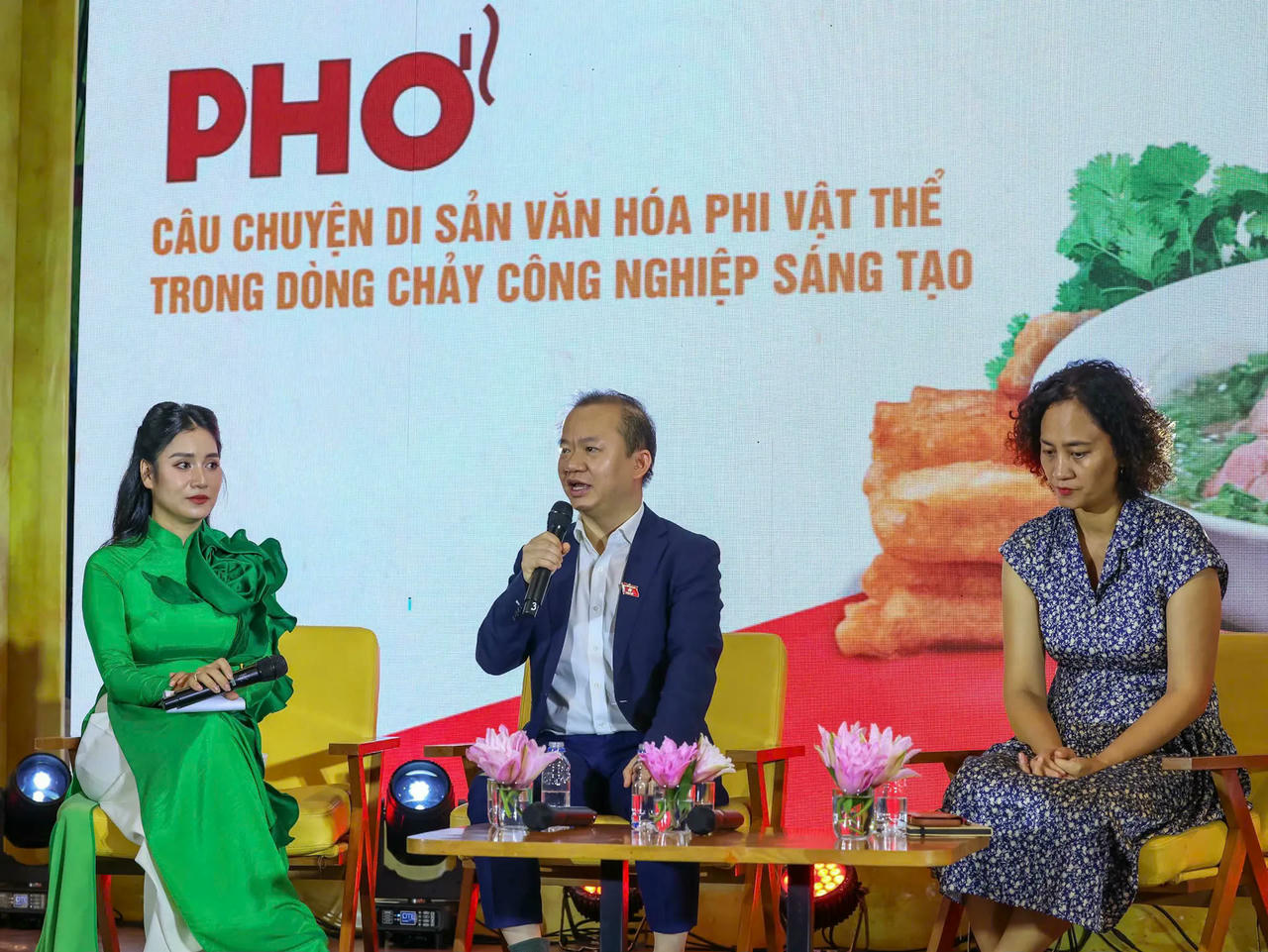 Các diễn giả gợi mở nhiều hướng đi mới để phở trở thành một thương hiệu văn hóa toàn cầu.