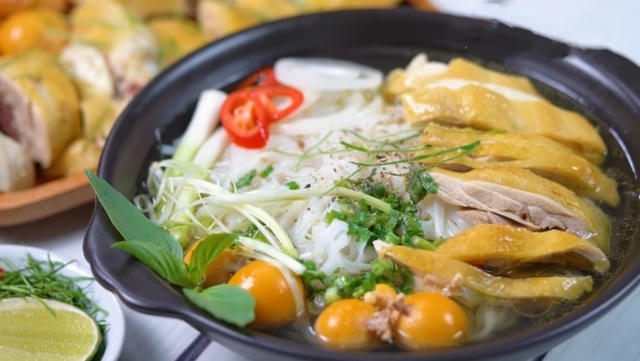 Thực khách trong và ngoài nước ấn tượng với ẩm thực phở ba miền