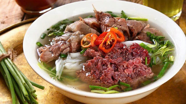 Phở Thìn Bờ Hồ - Hương vị phở truyền thống