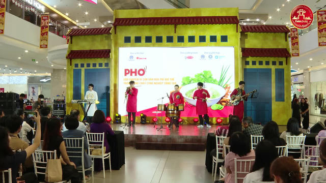 Phở - Câu chuyện văn hóa phi vật thể trong dòng chảy công nghiệp sáng tạo